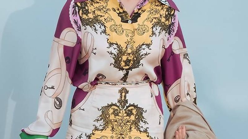 绿色食品加盟店的选址应考虑交通便利性，以便吸引更多顾客。以下是一些建议：
